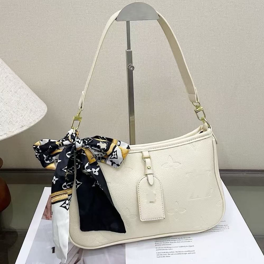New women’s ivory fashion shoulder bag